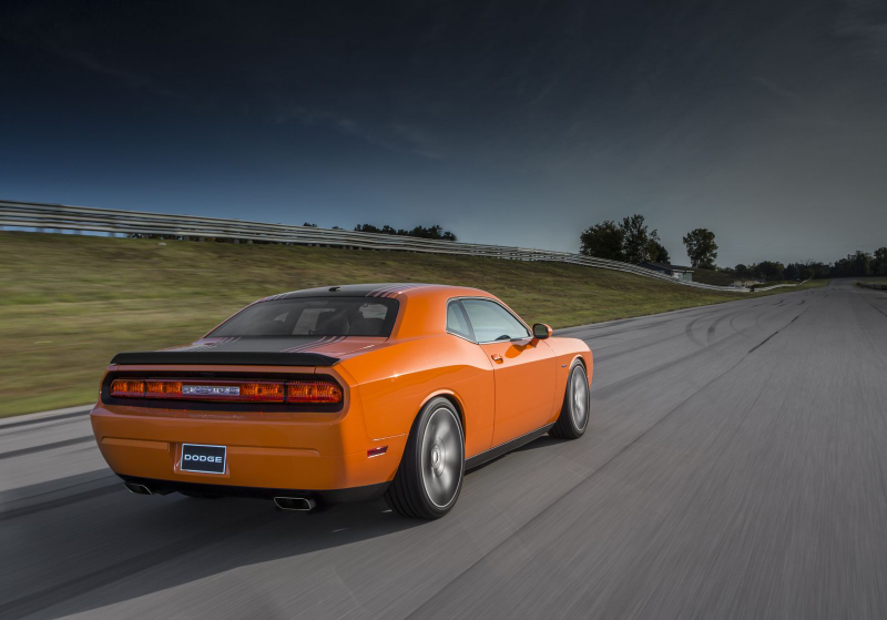 Illustration for article titled Hemi® 'Shaker' Returns – 2014 Challenger R/T And Mopar ’14 Challenger Models Deliver Power, Performance And Heritage